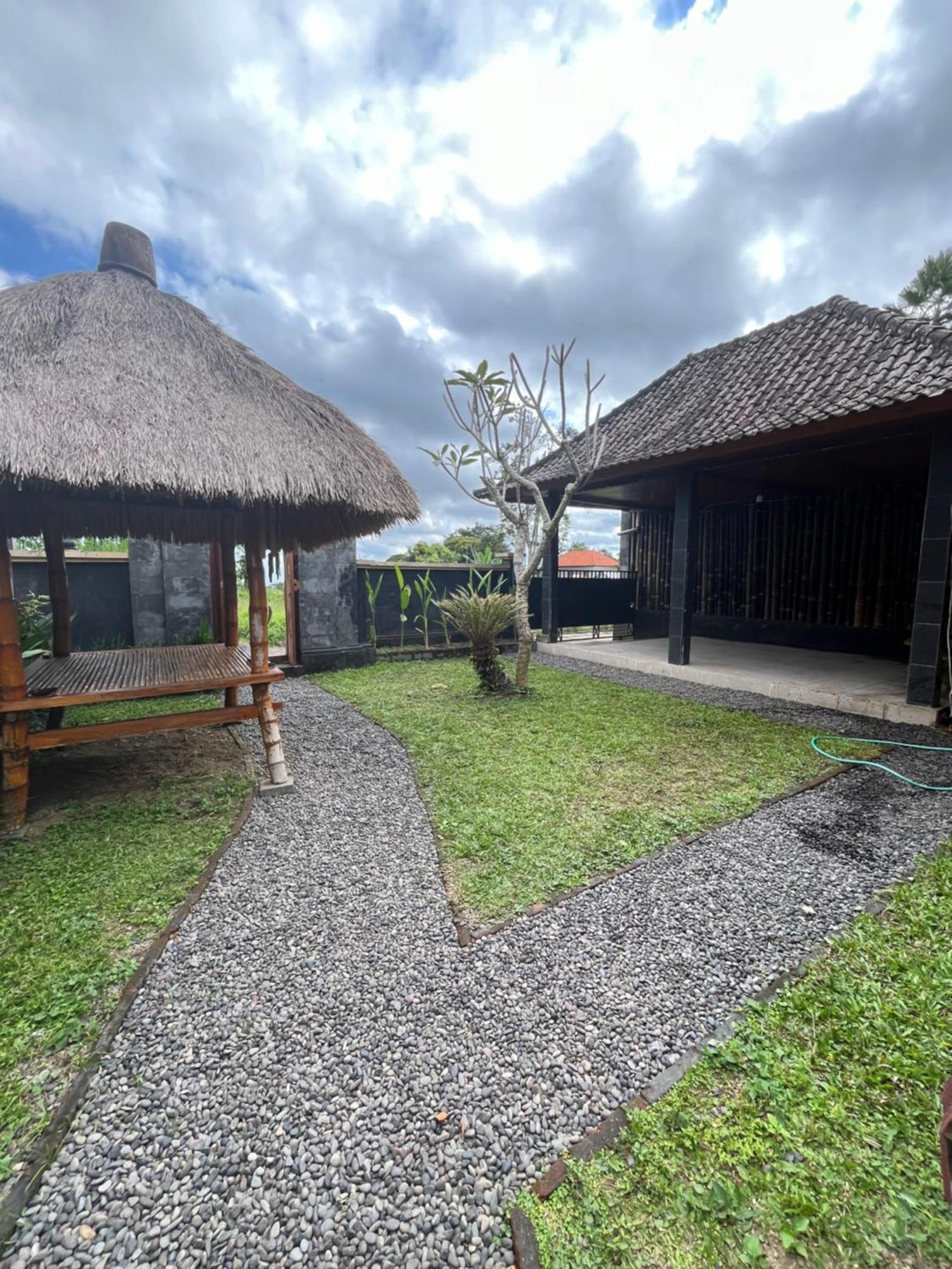 Villa & Home Stay Kubu Alit Besakih Esterno foto